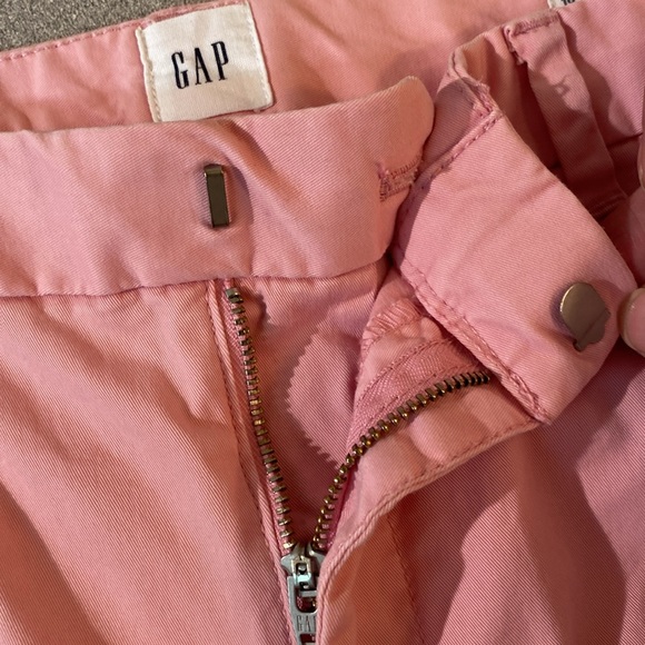 The Gap - slim city cropped pants. Size 10 - Picture 9 of 15